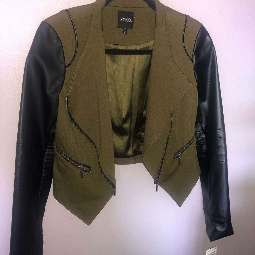 Half leather jacket 😍
